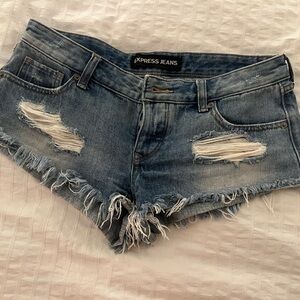 Express cut off shorts, good condition. Low rise. Very cute!